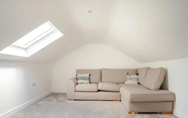 Brand New Luxury Self Contained Flat