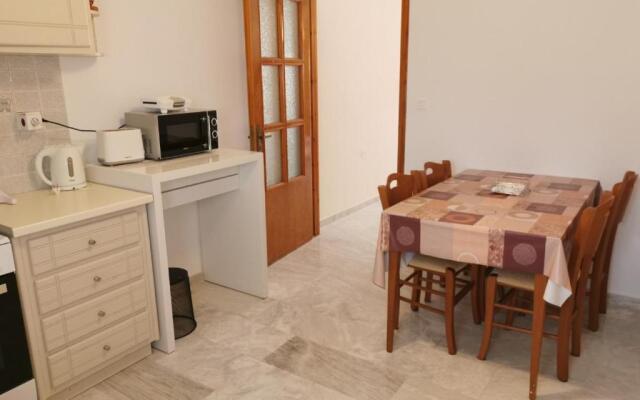 Leonidio Apartment Maria