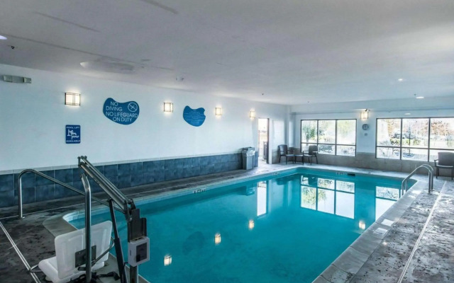 Sleep Inn & Suites