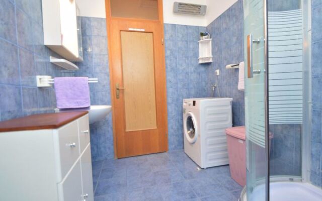 House Ante Brodarica