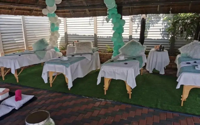Botlhale Guesthouse, Events & Spa