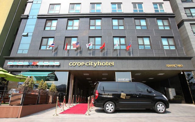 Coop City Hotel Stayco