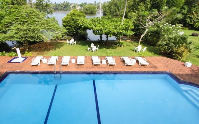 Waterside Bentota