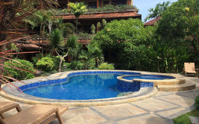 Suka Beach Inn