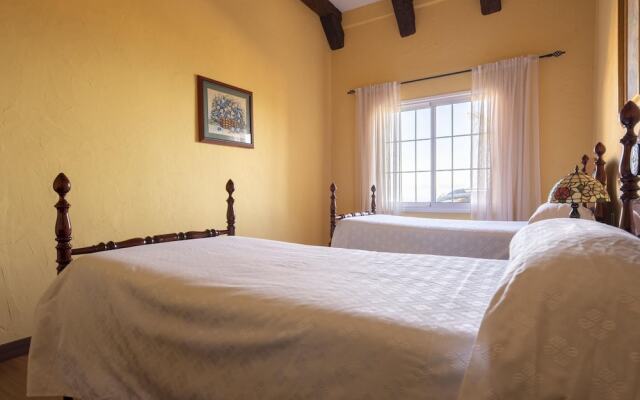 Heritage Holiday Home in La Orotava With City View