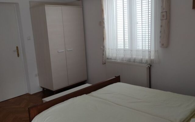Studio apartment Zdene - with parking : SA2 Banjol, Island Rab