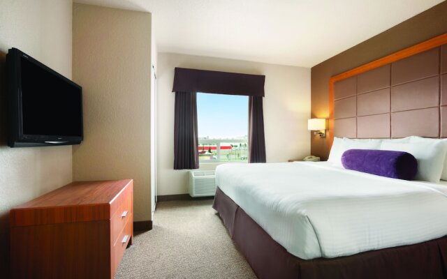 Days Inn - Red Deer