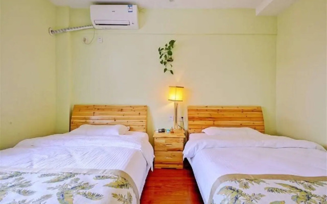 Yinjiangnan Xishui Zhijian Themed Inn