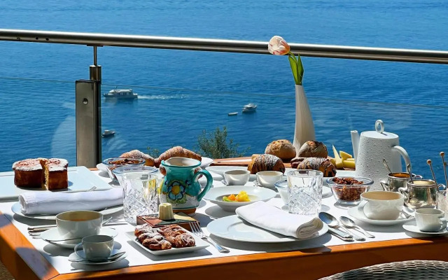 Quattro Passi Relais