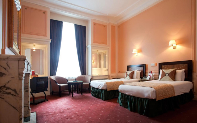 Britannia Adelphi Hotel