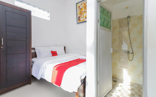 RedDoorz Syariah near Universitas Jember