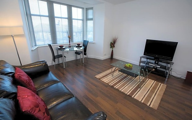 Aberdeen Serviced Apartments - The Lodge