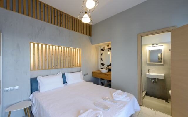 Beachfront Modern Flat-Breakfast Included