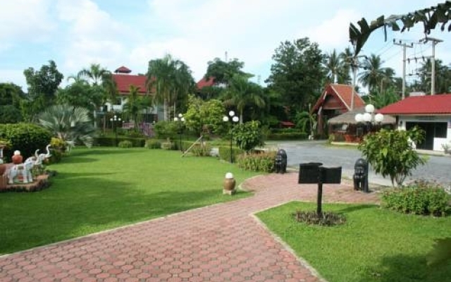 Naiharn Garden Resort  Spa