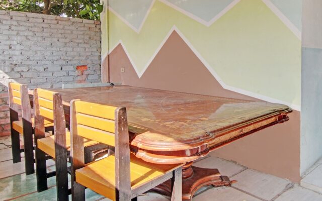 OYO 92933 Marvel House Syariah
