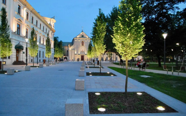 NEW KK 39 Old Town
