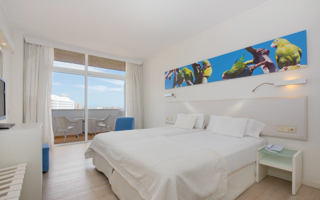 Iberostar Waves Bouganville Playa