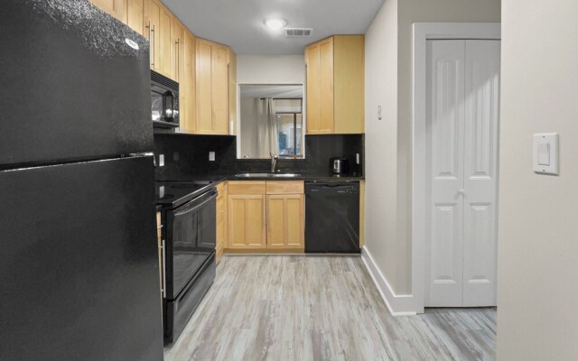 Linkside 3 Bedroom Townhouse by RedAwning