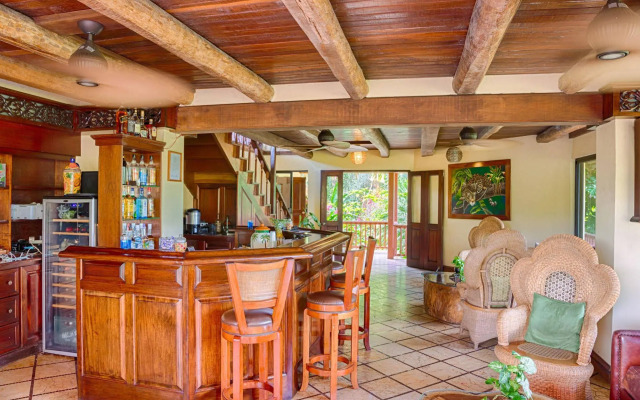 Sleeping Giant Rainforest Lodge