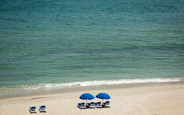 Crowne Plaza Melbourne - Oceanfront by IHG