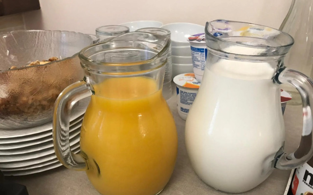 The Grapevine by MANVI