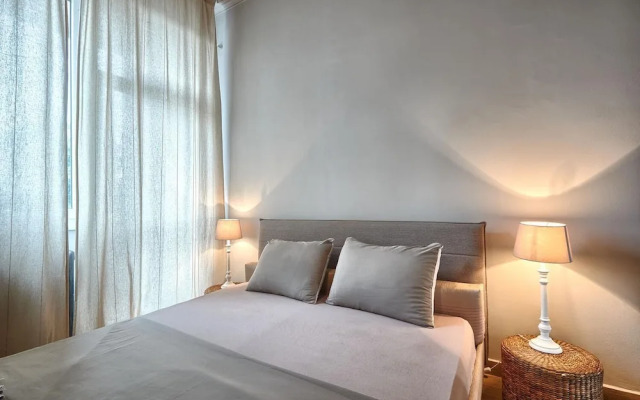 Baratero Opera Apartment