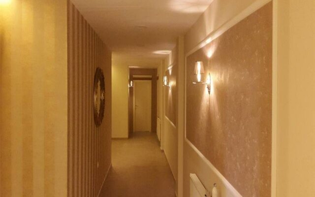 Nafron Hotel