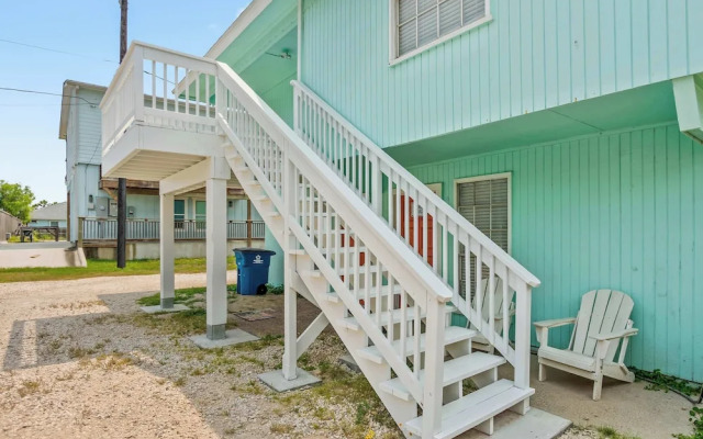 Tranquil Turquoise: Pet Friendly