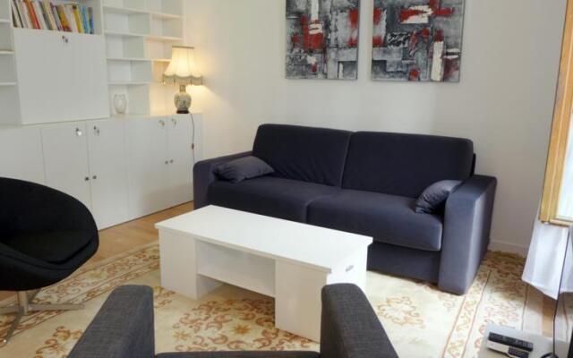 Apartment Poncelet