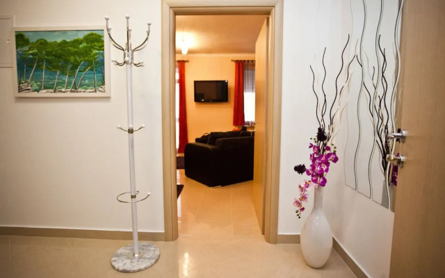 Split Apartments Peric