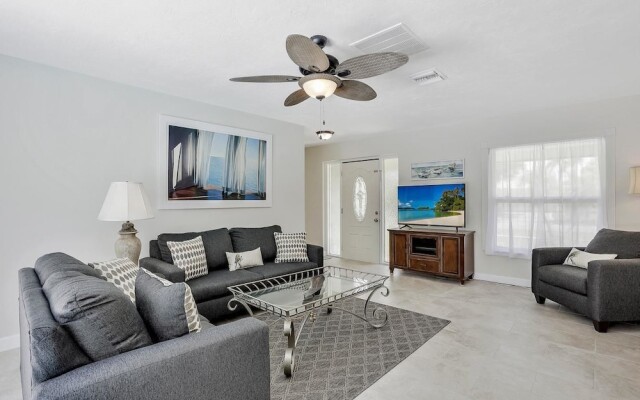 Skylark Avenue Pool Home