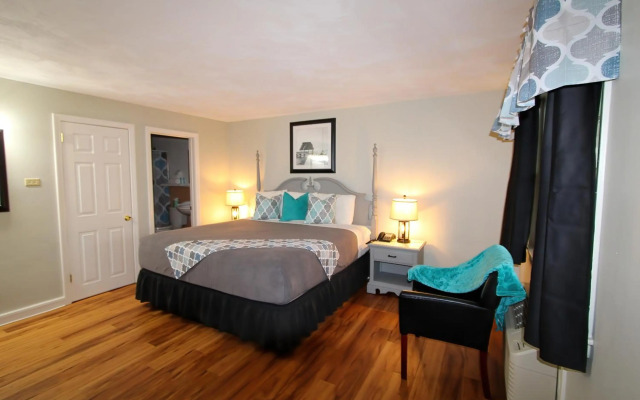 Colonial Inn Seekonk