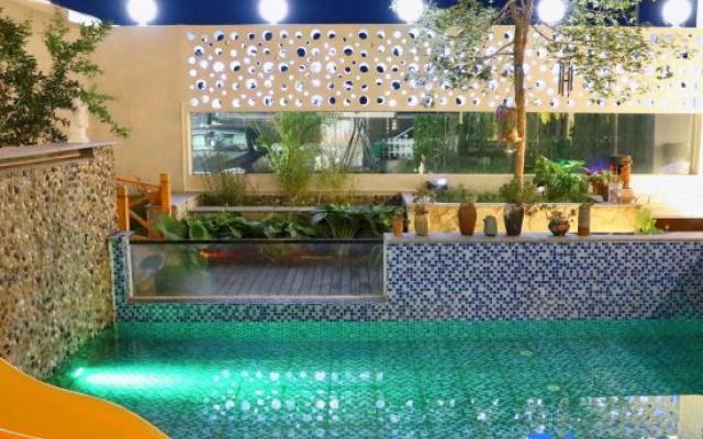 LuoLanXiao ZhuSpacious;PanoramicMountain Views; Designer Garden Boutique Inn