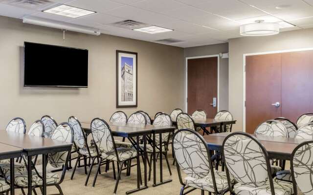 Comfort Inn & Suites Avera Southwest