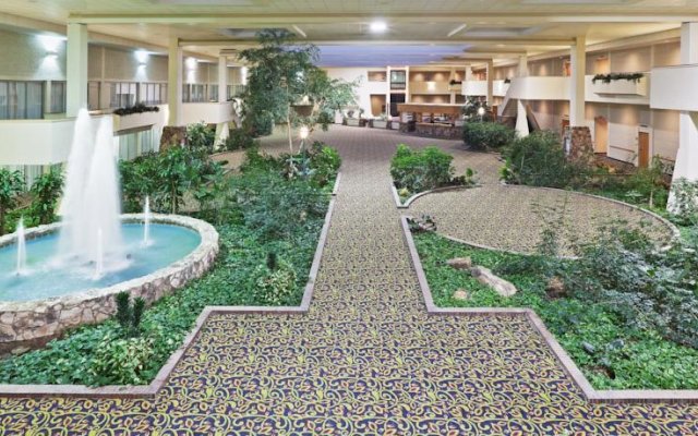 Holiday Inn Lubbock-Park Plaza
