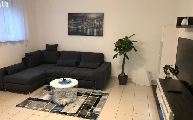 Ferienwohnung Holiday Home mit Netflix