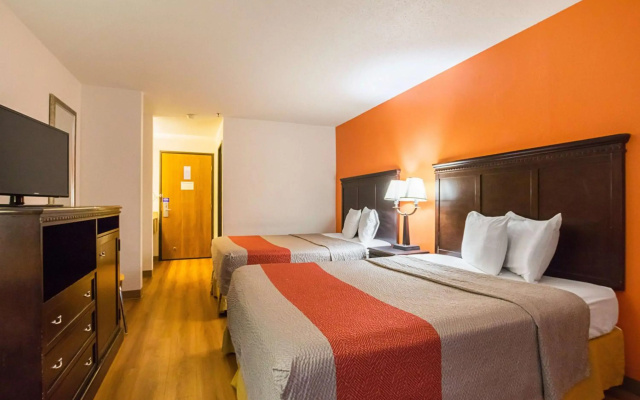 Motel 6 Waterloo, IA - Crossroads Mall - Cedar Falls