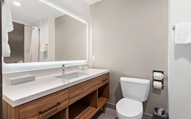 Hawthorn Extended Stay by Wyndham Port Arthur