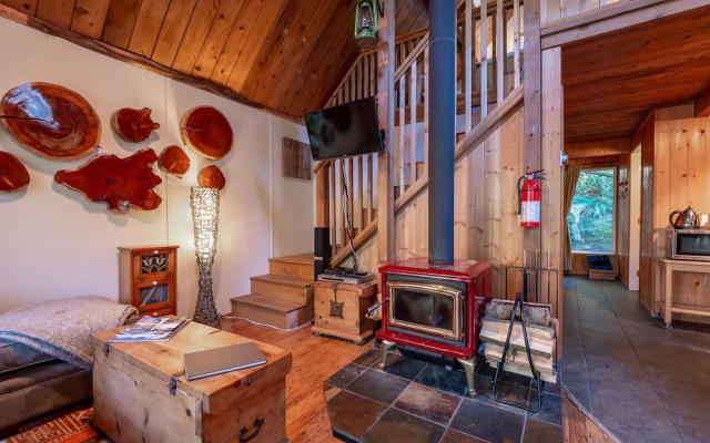 The Tree House Cottage