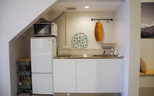 Travelers' house ROOTs - Hostel