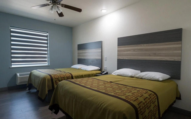 Texas Bungalows Hotel & Hotel Que at Lakeline Austin Cedar Park