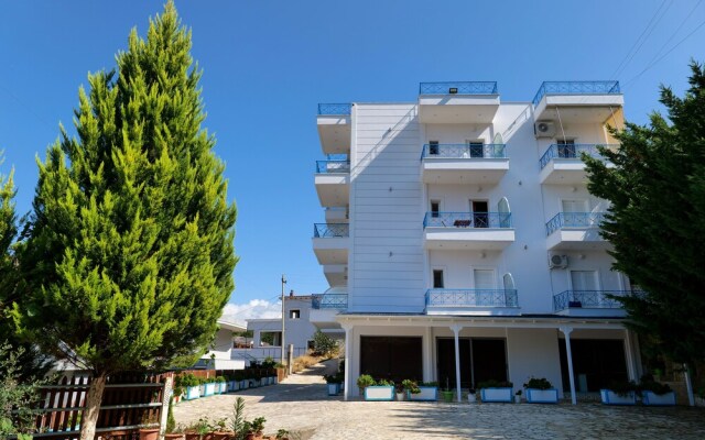 Lovely 2-bedroom Apartment in Saranda
