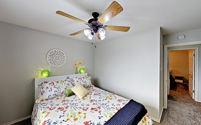 10807 Dripping Springs - 3 Br Home