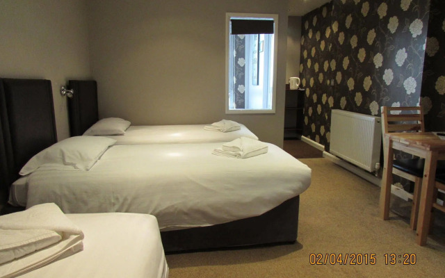 The Royal Clarence Hotel