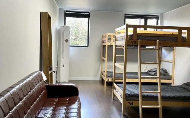 Jeju Ghetto Guesthouse Party(제주 게토 게스트하우스파티)