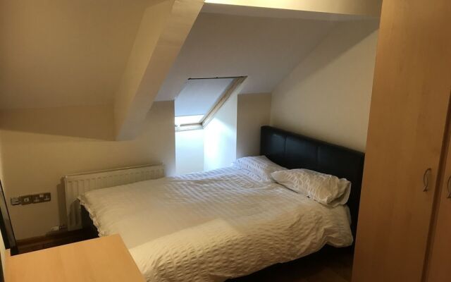 Remarkable 4-Bed Apartment