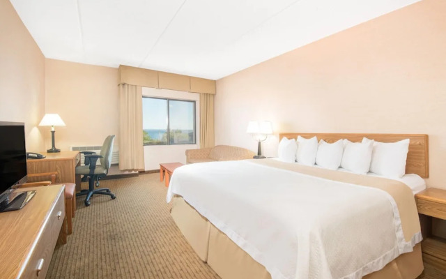 Days Inn Duluth Lakewalk