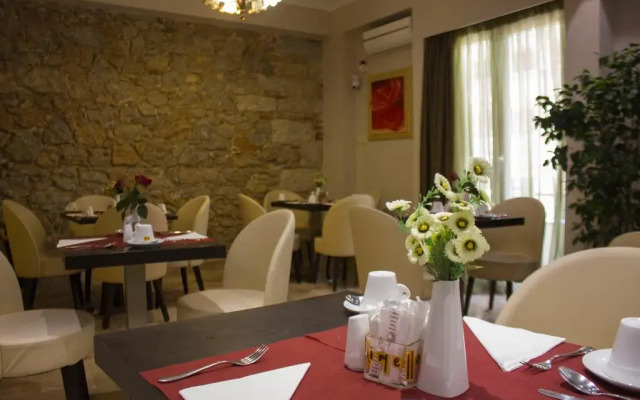 Ambrosia Suites & Aparts