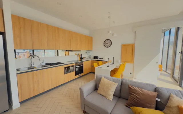 Apartamento en el edificio más alto UIO