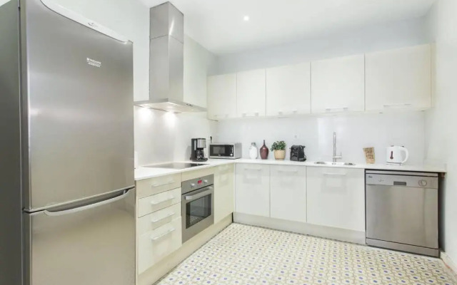 4bedroom apartment with a balcony in Las Ramblas 1 2